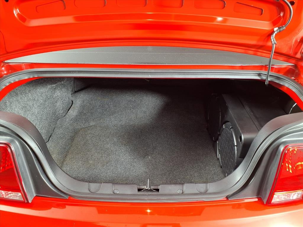 Used 2005 Ford Mustang GT image 11