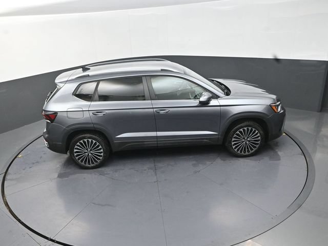 Used 2026 Volkswagen Taos SE FWD image 29