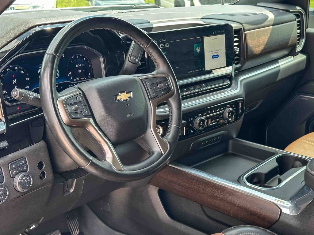 Used 2024 Chevrolet Silverado 3500 High Country w/ Technology Package AWD/4WD image 12