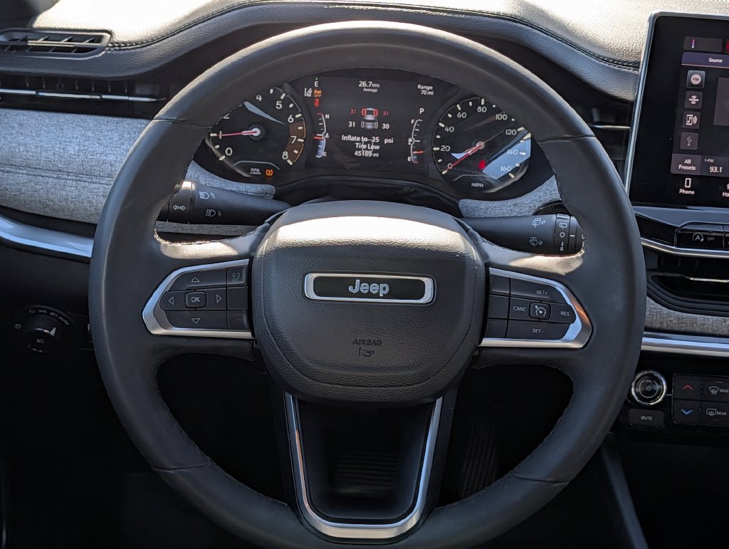 Used 2023 Jeep Compass Latitude AWD/4WD image 13