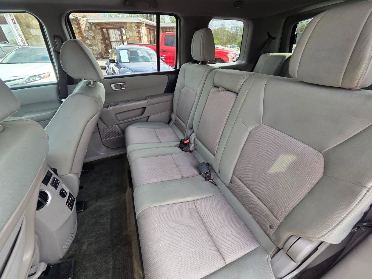Used 2015 Honda Pilot SE image 13