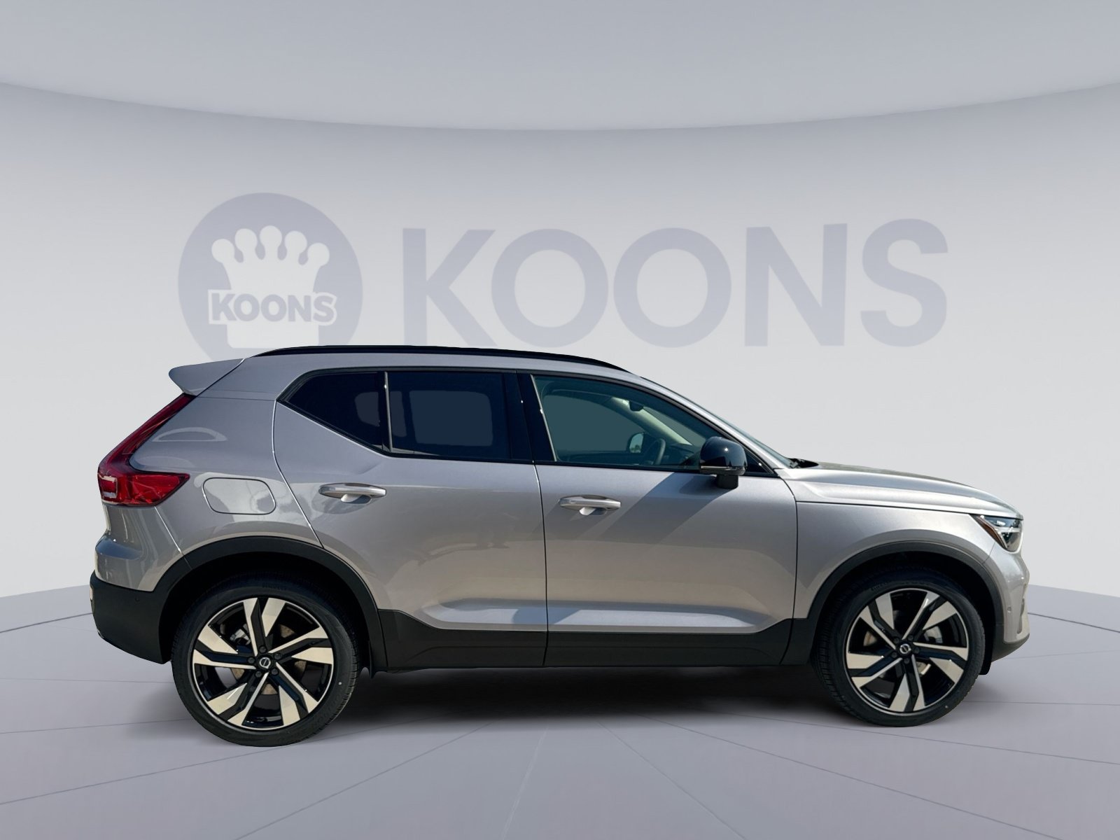 New 2026 Volvo XC40 B5 Ultra w/ Protection Package Premier AWD/4WD image 8