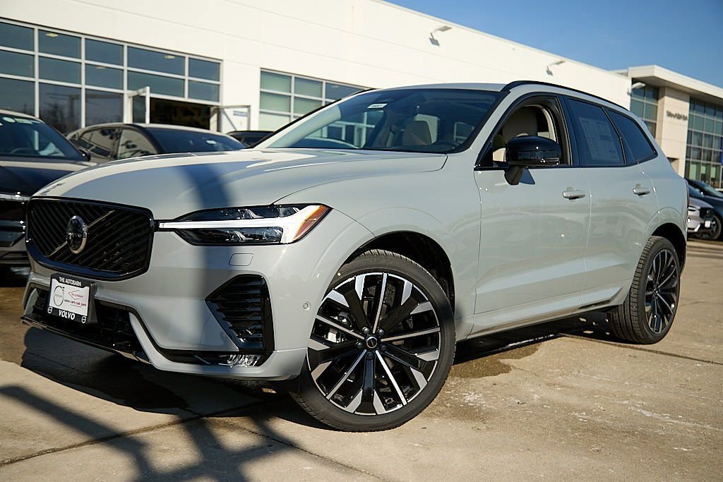 New 2026 Volvo XC60 B5 Ultra w/ Protection Package Premier image 2
