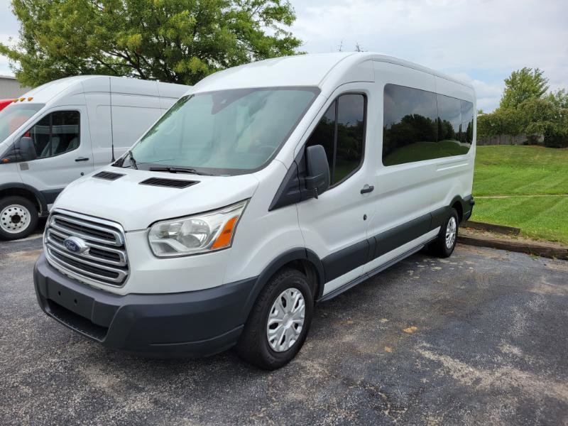 Used 2018 Ford Transit 350 XLT RWD image 2