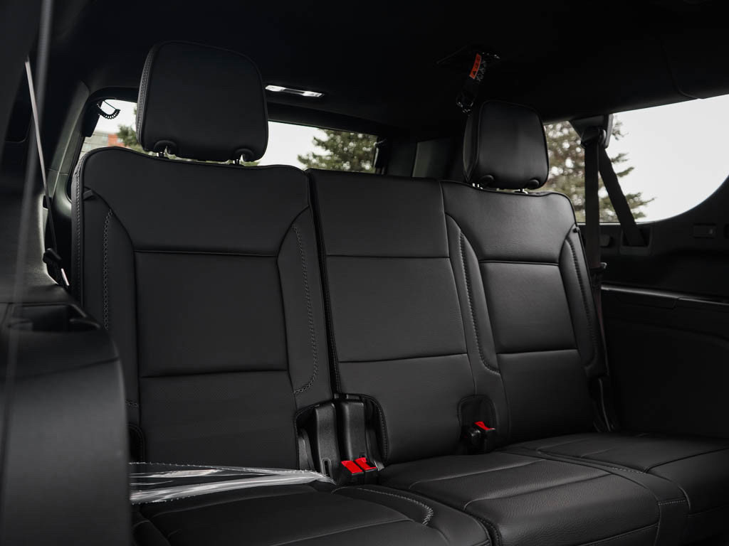 New 2026 GMC Yukon XL Denali w/ Denali Reserve Package image 13
