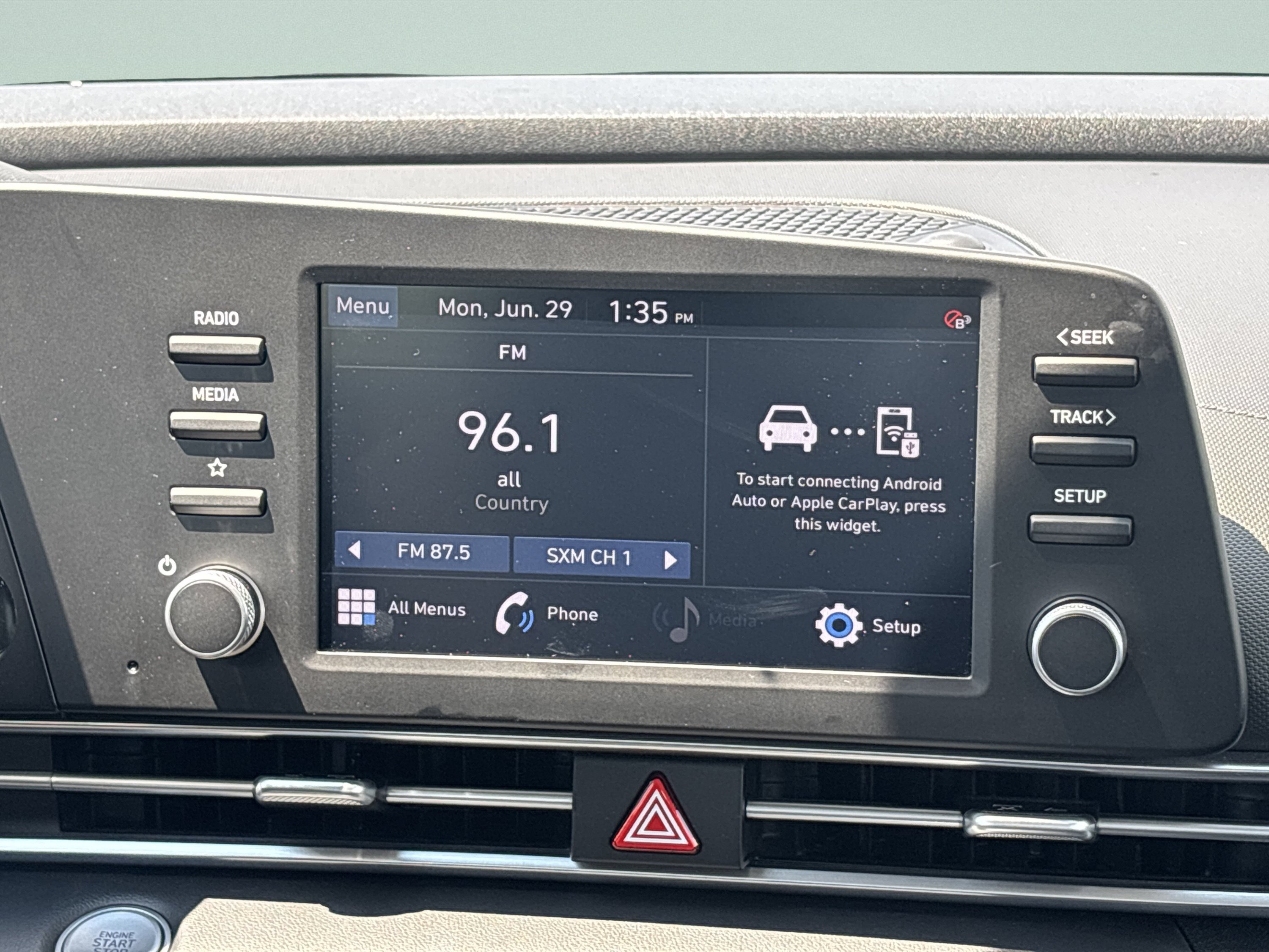Used 2023 Hyundai Elantra SEL w/ Cargo Package FWD image 17