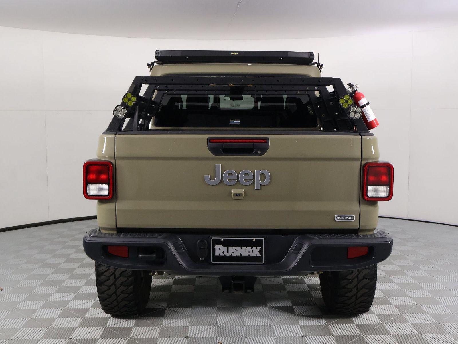 Used 2020 Jeep Gladiator Overland AWD/4WD image 5