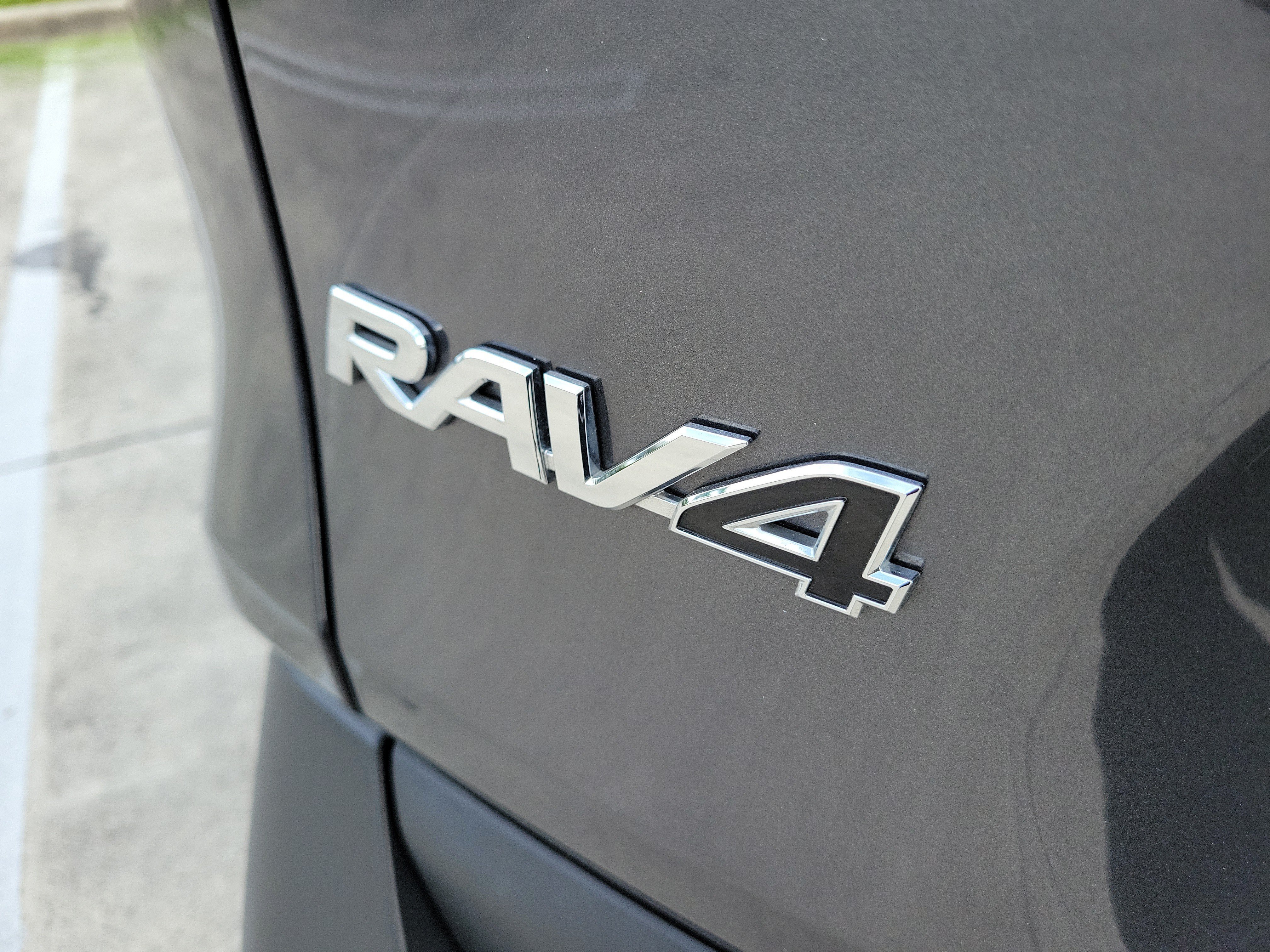 Certified 2025 Toyota RAV4 LE FWD image 10