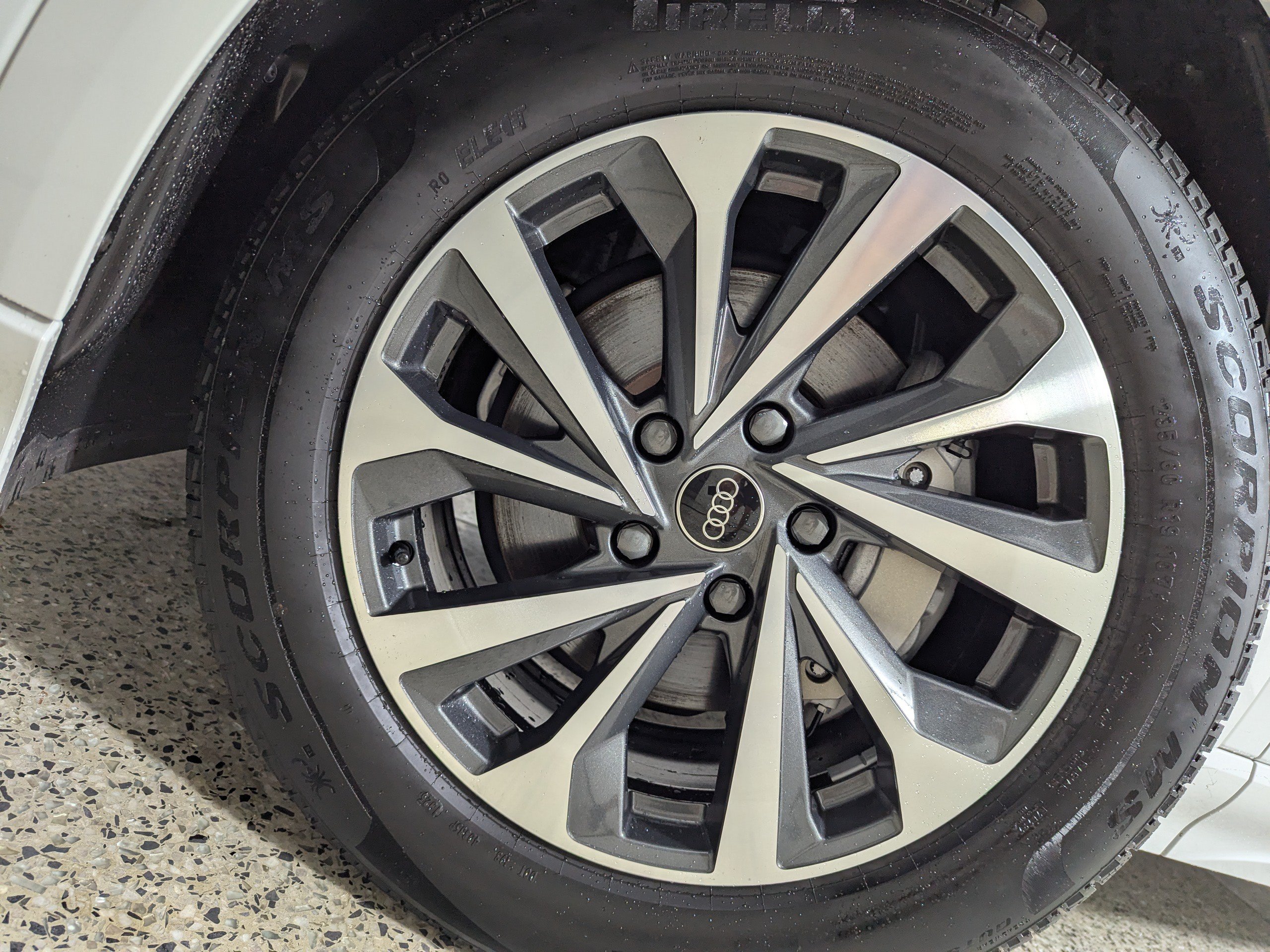 Certified 2025 Audi Q6 e-tron Prestige AWD/4WD image 25