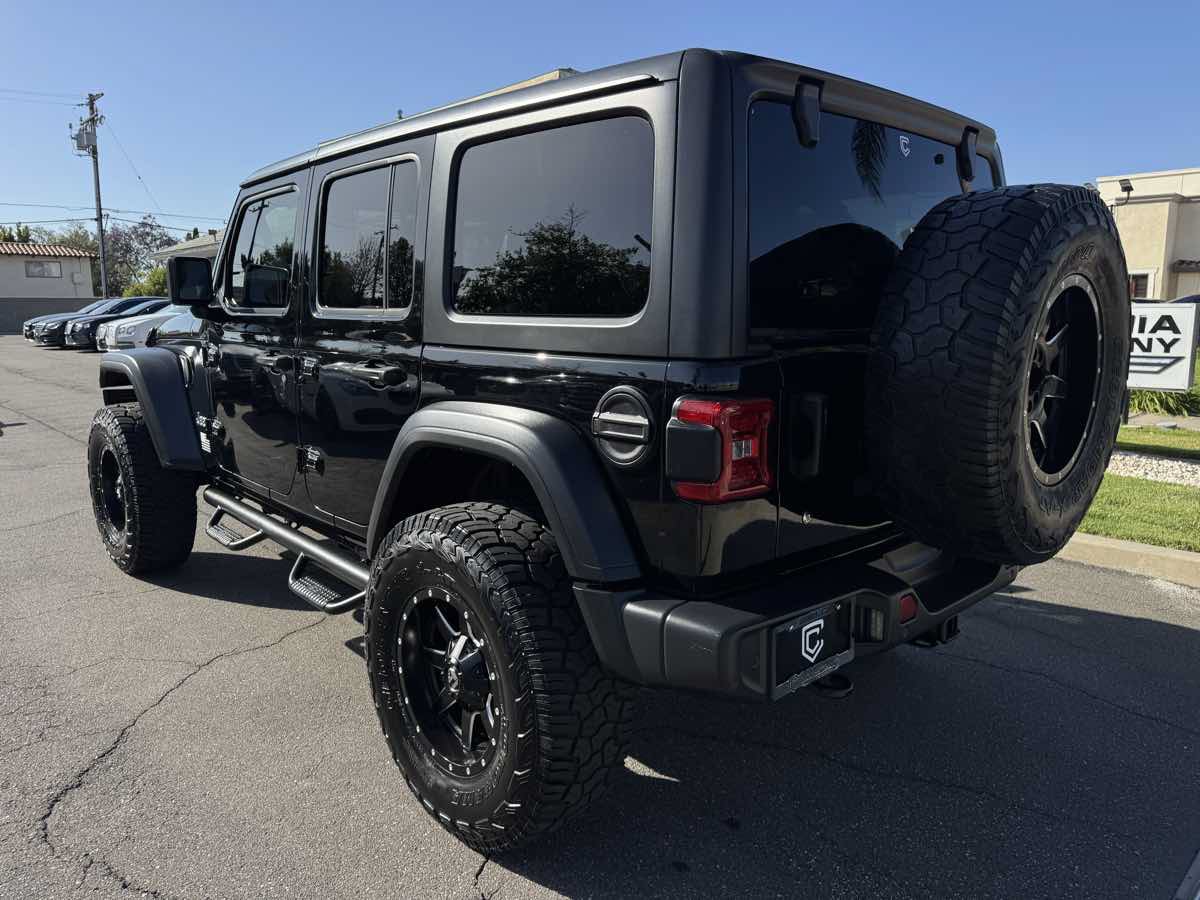 Used 2019 Jeep Wrangler Unlimited Sport S AWD/4WD image 4
