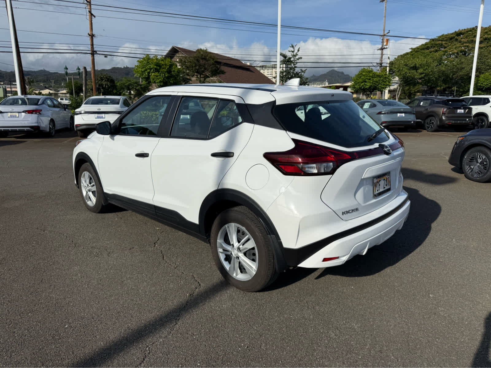 Used 2025 Nissan Kicks Play S FWD image 4