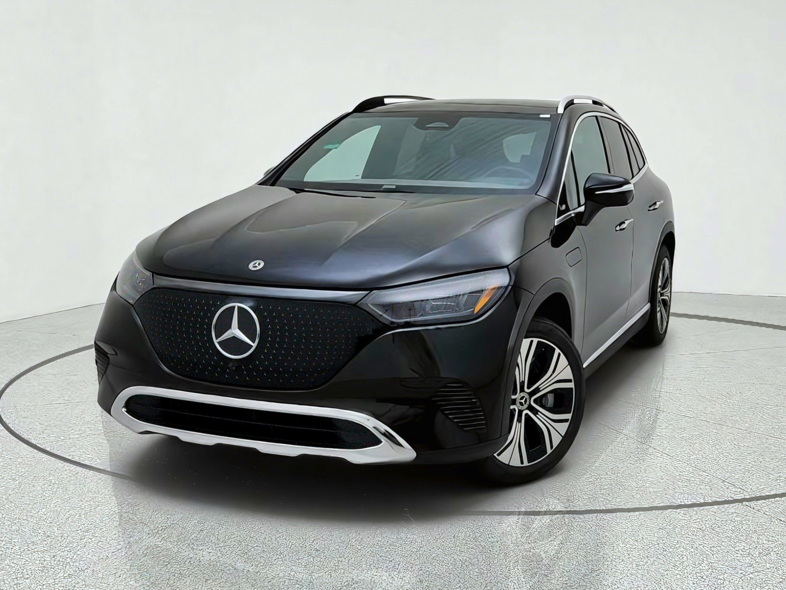 New 2026 Mercedes-Benz EQE 320 4MATIC SUV image 2