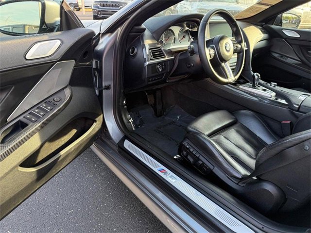 Used 2012 BMW M6 Convertible image 15