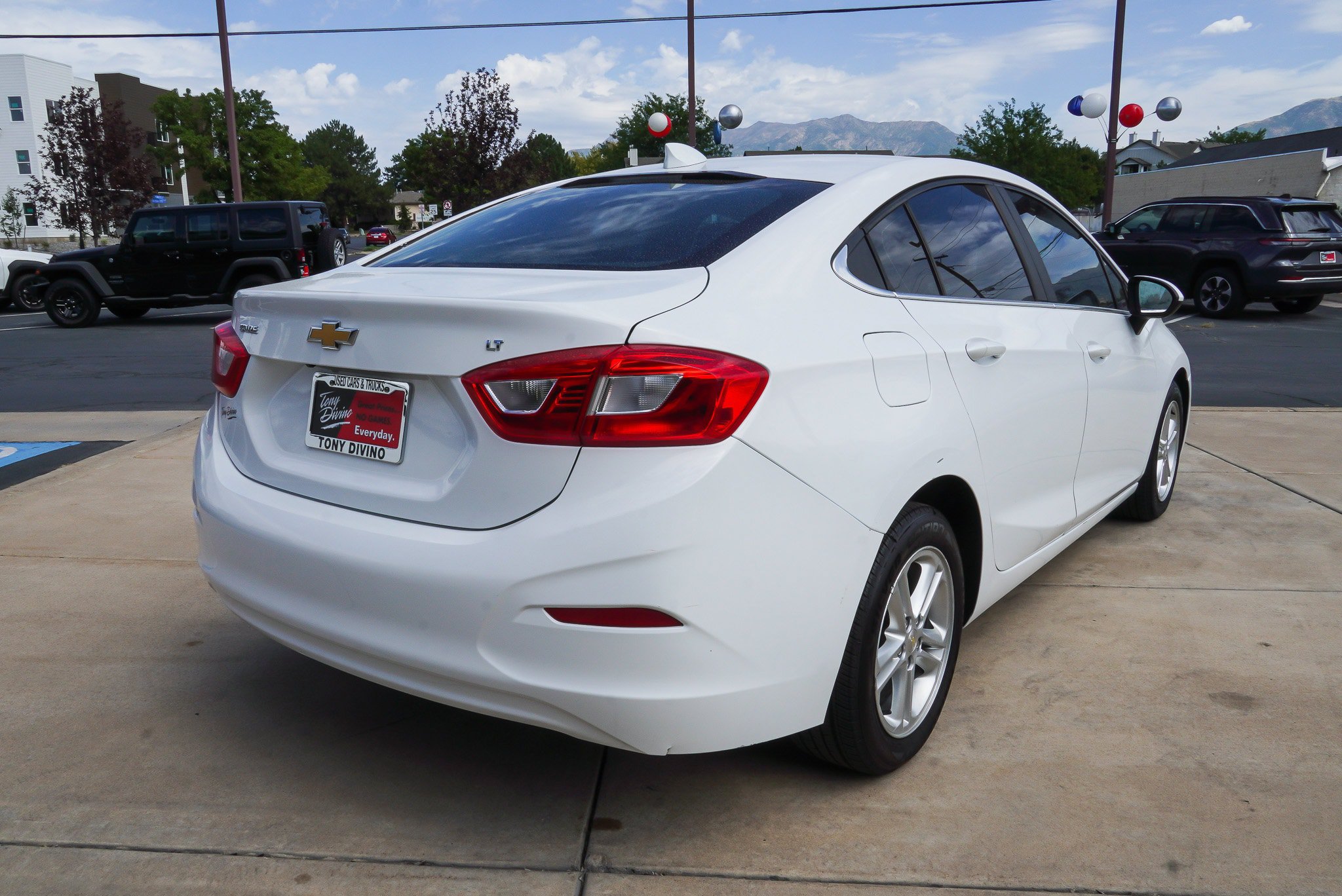 Used 2016 Chevrolet Cruze LT FWD image 8