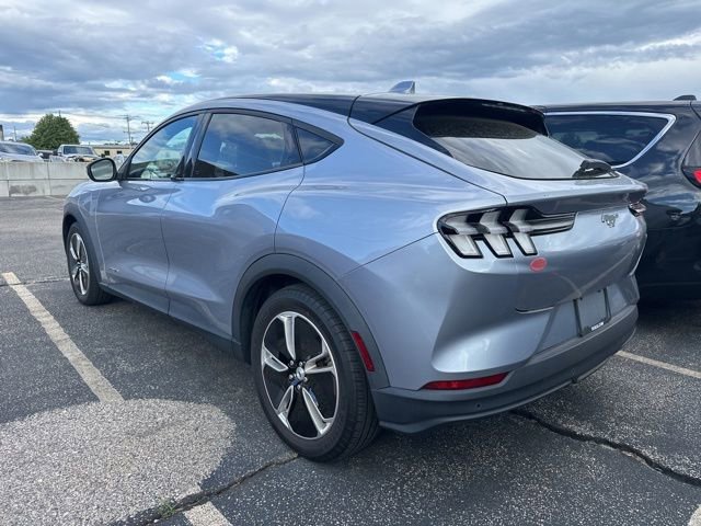 Used 2022 Ford Mustang Mach-E Select AWD/4WD image 4