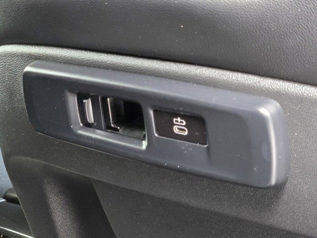 Used 2021 BMW X5 xDrive40i w/ M Sport Package image 37