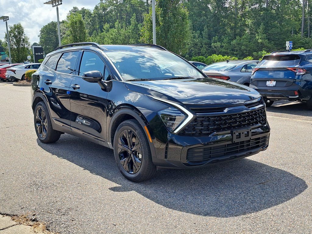 New 2025 Kia Sportage X-Line image 3
