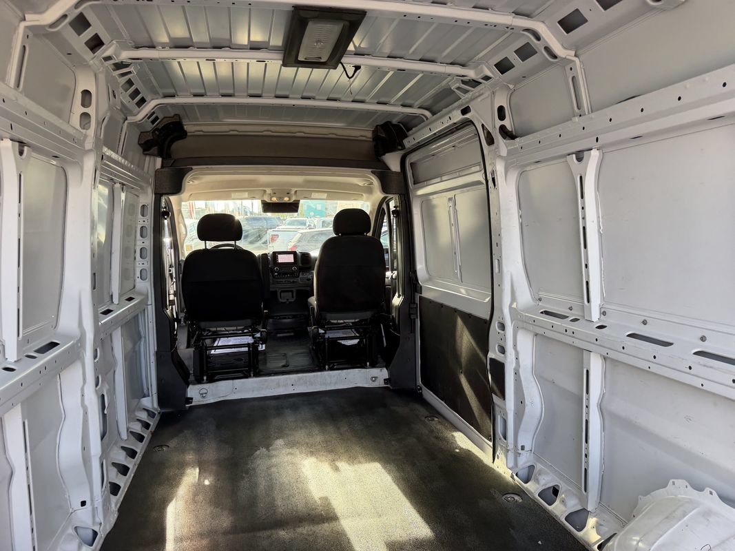 Used 2025 RAM ProMaster 2500 w/ Convenience Group FWD image 40