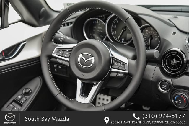New 2026 MAZDA MX-5 Miata Club w/ Interior Package RWD image 17