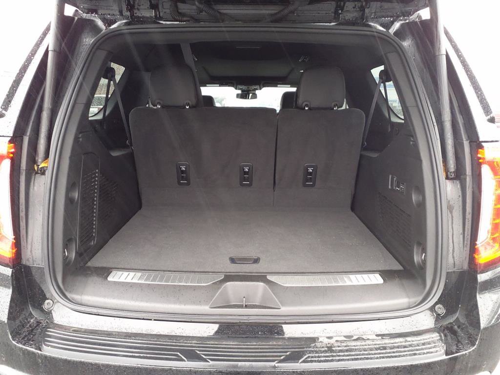 Used 2024 GMC Yukon XL Denali image 15