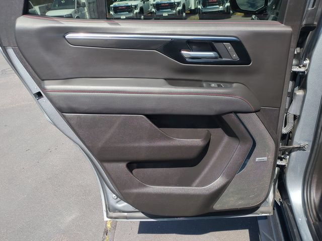 Used 2025 Chevrolet Tahoe RST w/ Comfort Package AWD/4WD image 29