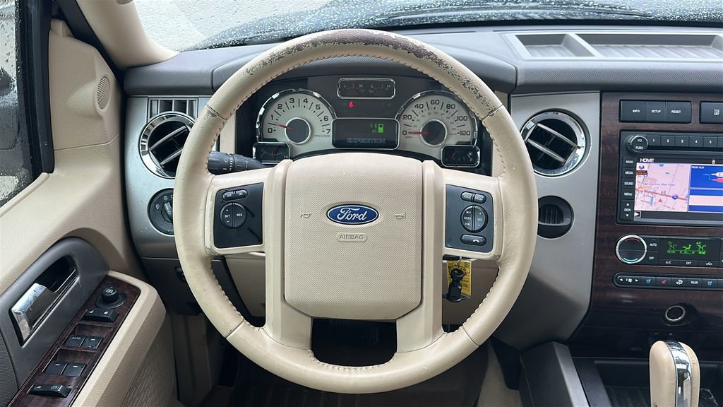 Used 2014 Ford Expedition XLT w/ Equipment Group 202A RWD image 23