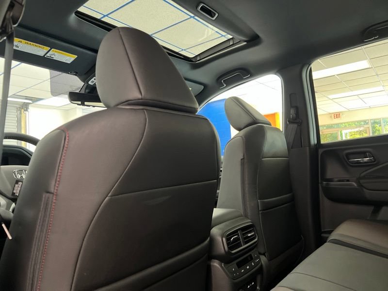 New 2026 Honda Ridgeline Black Edition image 16