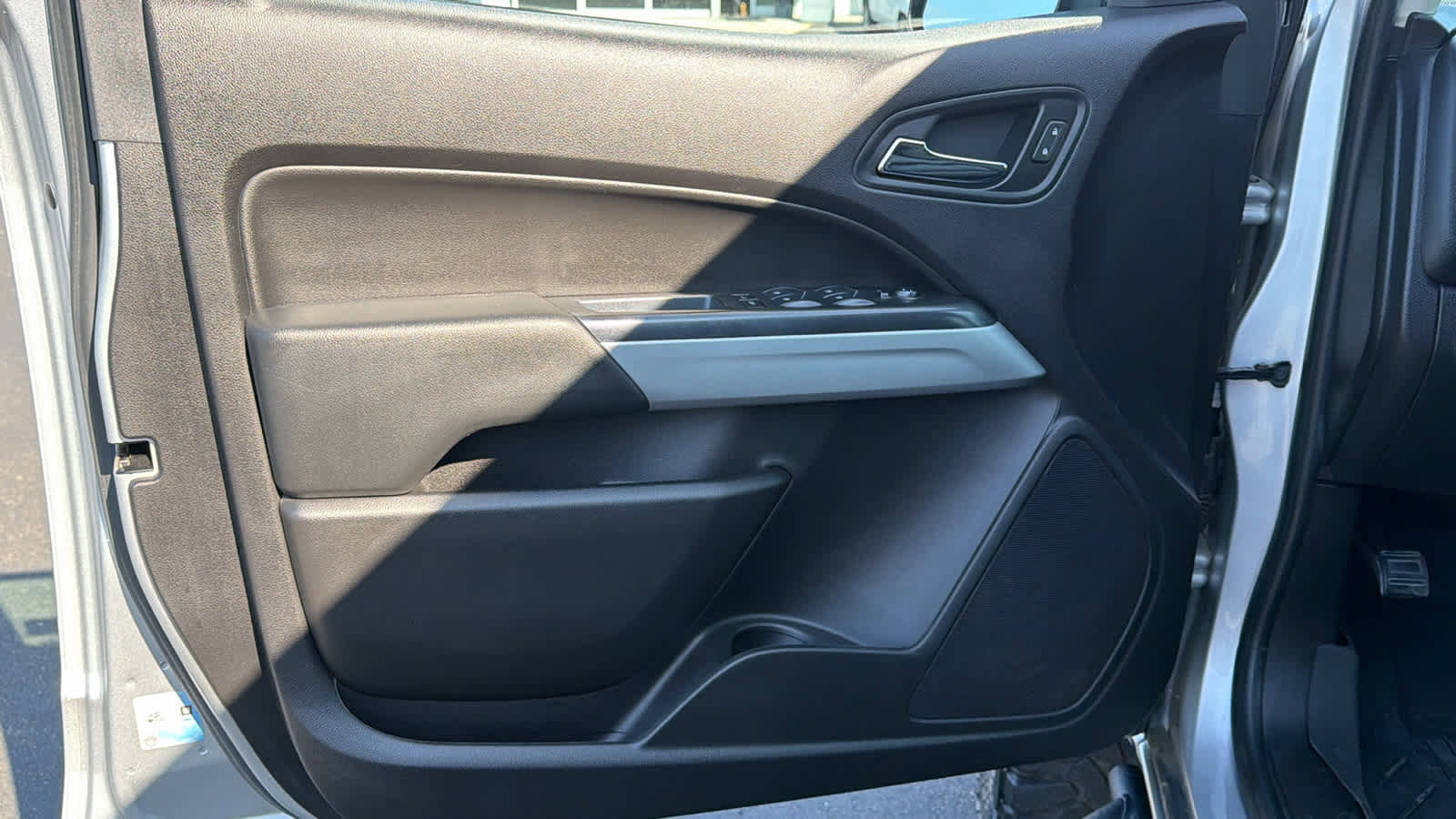 Used 2018 Chevrolet Colorado ZR2 AWD/4WD image 23