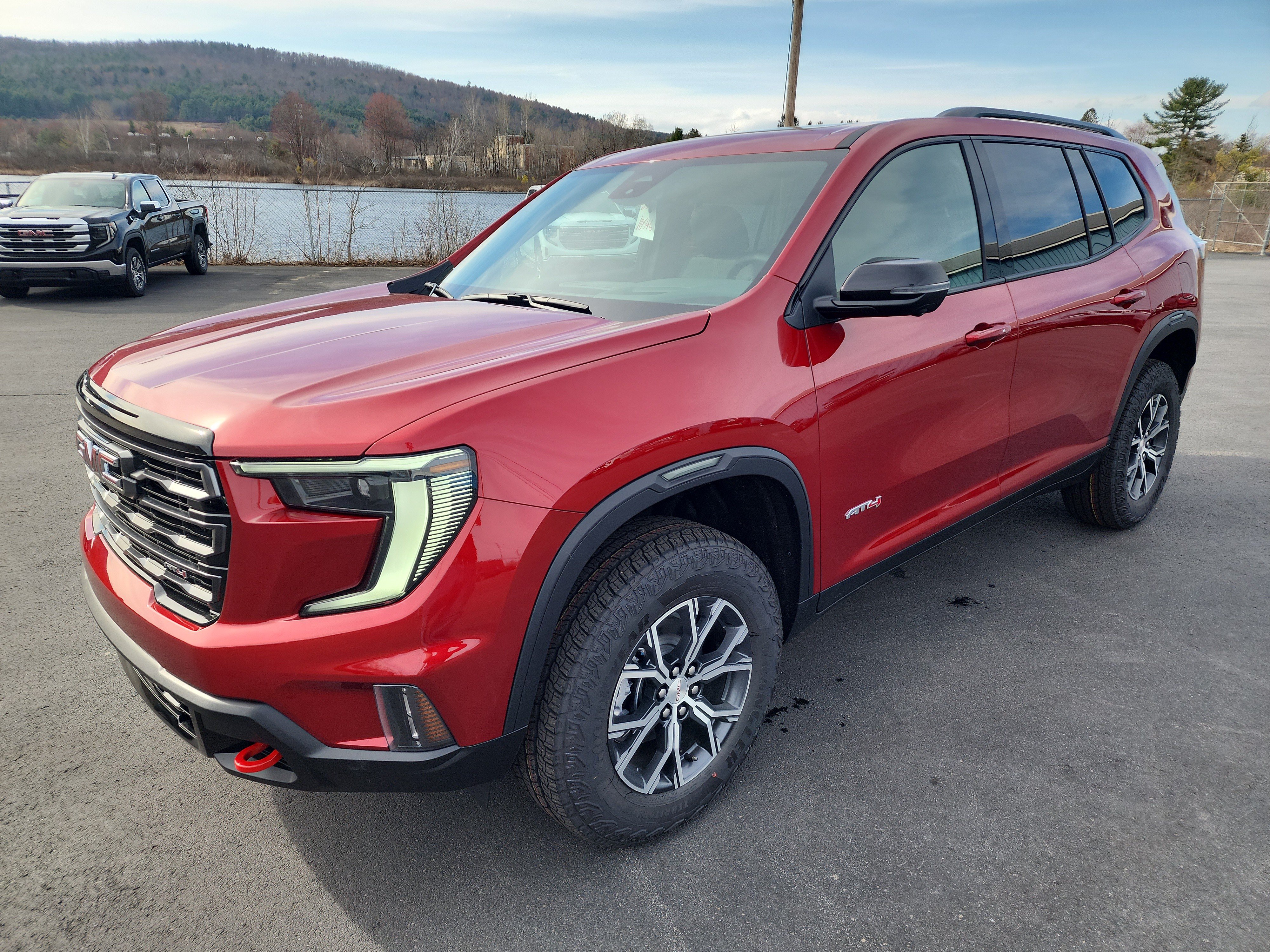 New 2026 GMC Acadia AT4 w/ Luxury Package AWD/4WD image 4