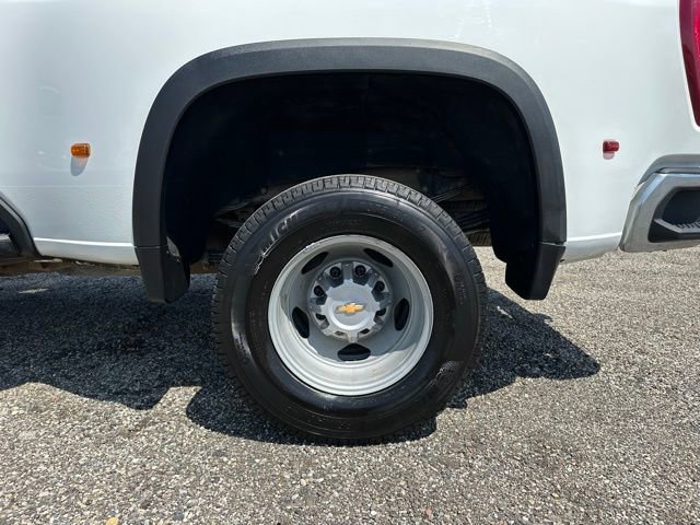 Used 2024 Chevrolet Silverado 3500 W/T AWD/4WD image 9