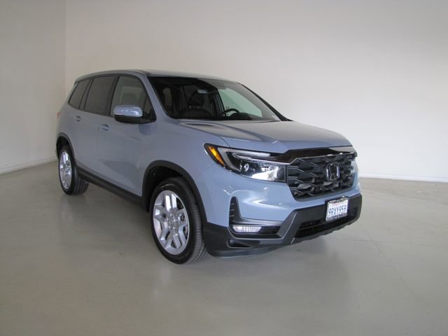 Certified 2025 Honda Passport EX-L image 3