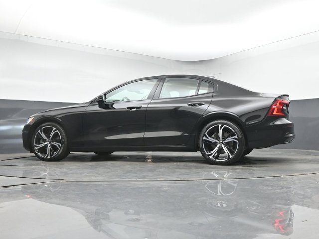 Used 2023 Volvo S60 B5 Ultimate w/ Protection Package Premier FWD image 39