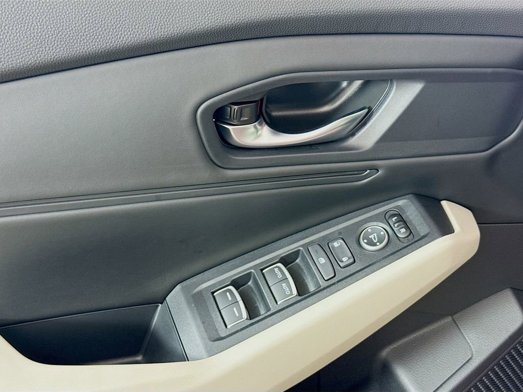 New 2025 Honda Accord SE image 19