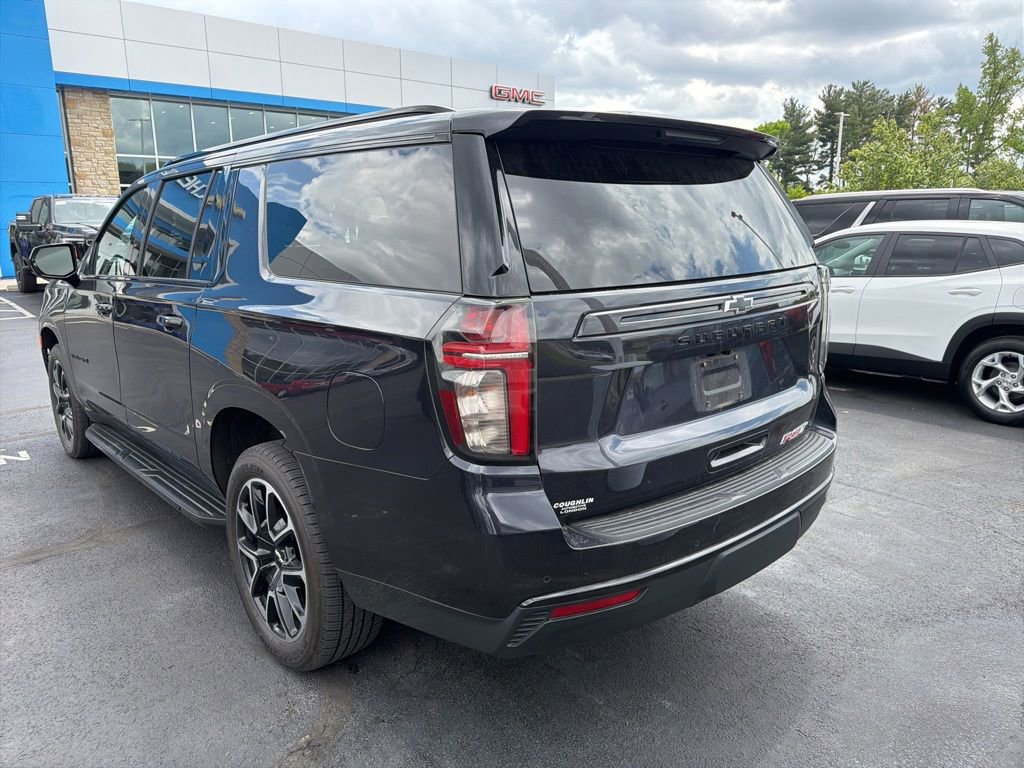 Used 2023 Chevrolet Suburban RST AWD/4WD image 6