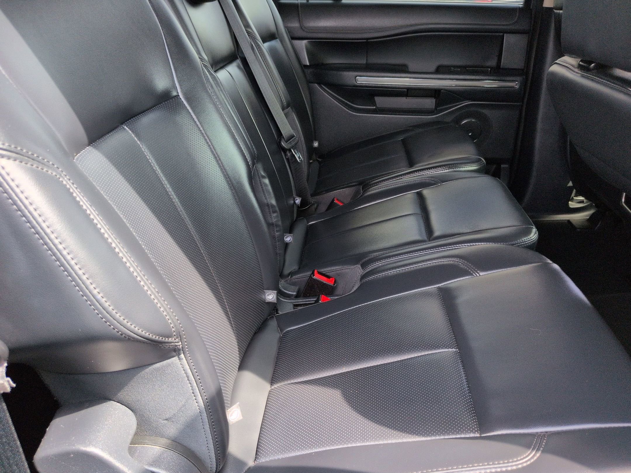 Used 2024 Ford Expedition Max XLT image 35