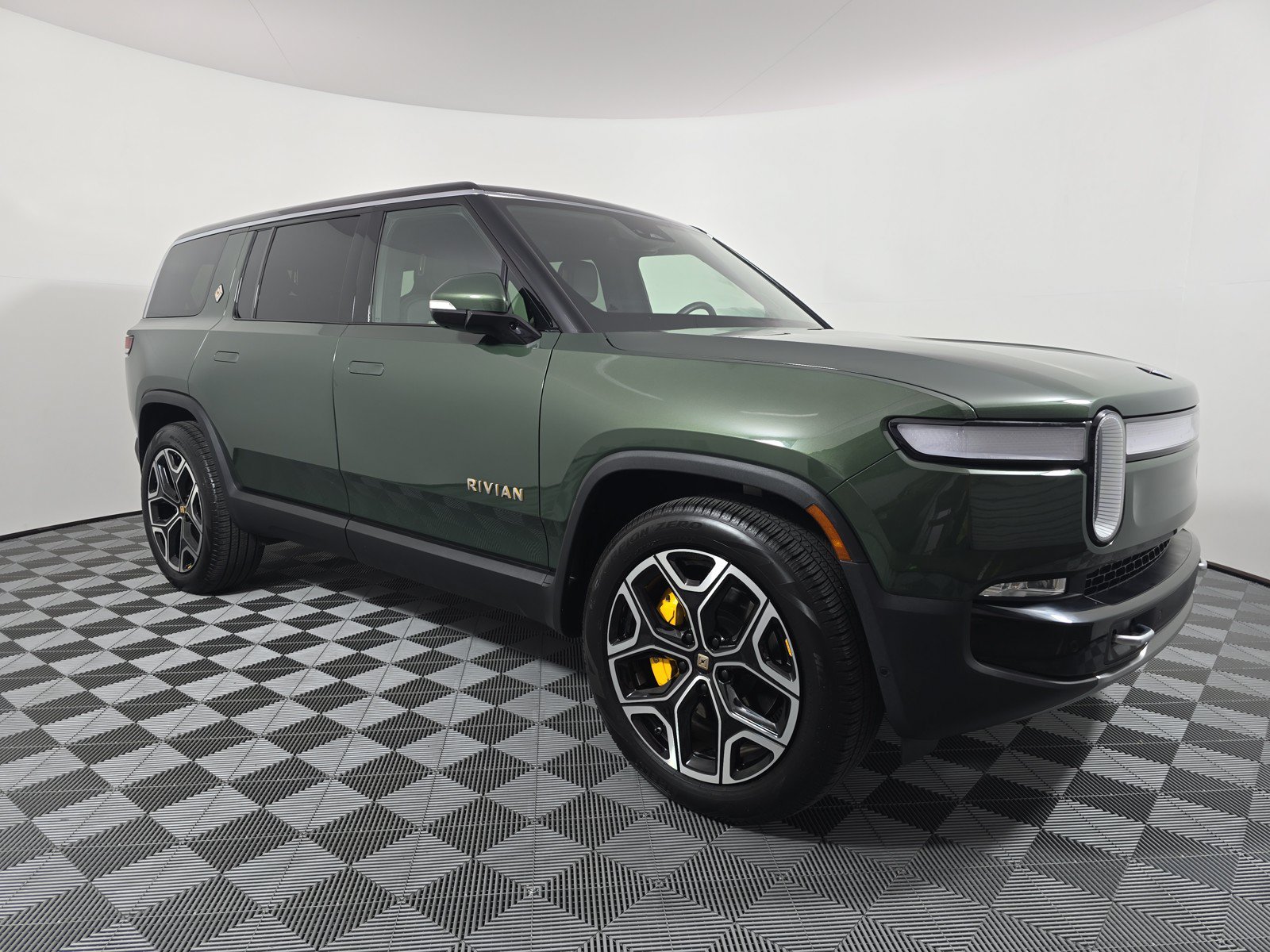 Used 2022 Rivian R1S Launch Edition AWD/4WD image 7
