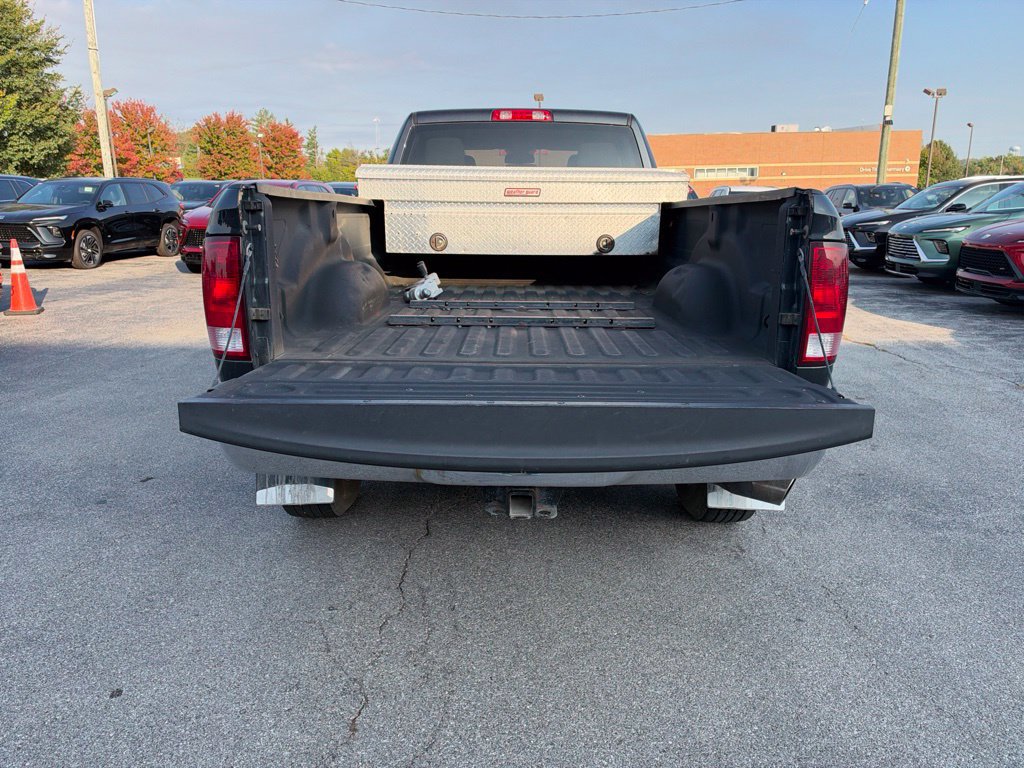 Used 2018 RAM 2500 Tradesman w/ Chrome Appearance Group AWD/4WD image 4