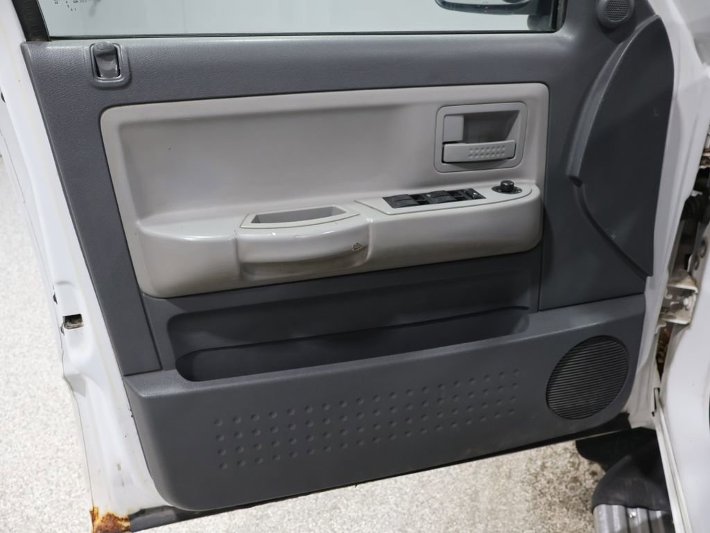 Used 2005 Dodge Dakota SLT image 12