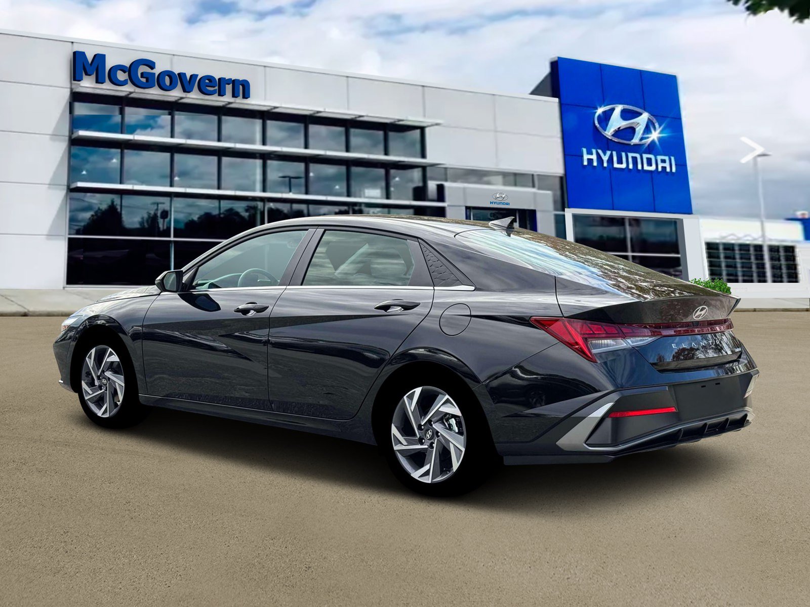 New 2026 Hyundai Elantra Limited FWD image 4