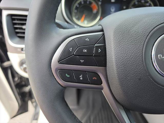 Certified 2022 Jeep Cherokee Latitude Lux w/ Sun & Sound Group AWD/4WD image 28