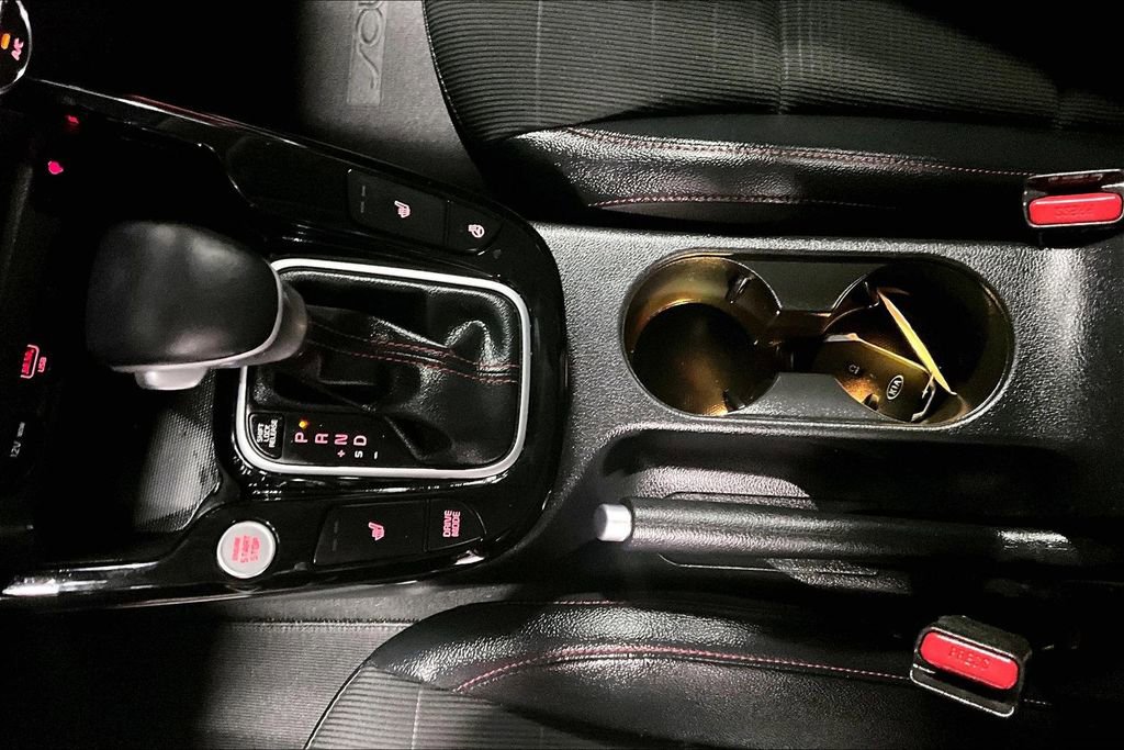 Used 2021 Kia Soul Turbo image 17