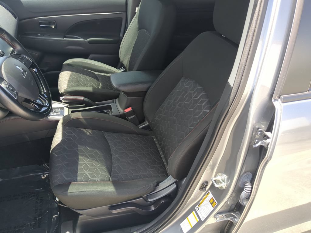 Used 2022 Mitsubishi Outlander Sport ES AWD/4WD image 18