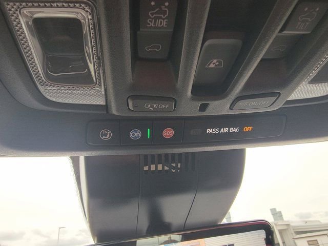 Used 2025 GMC Sierra 2500 AT4X AWD/4WD image 31