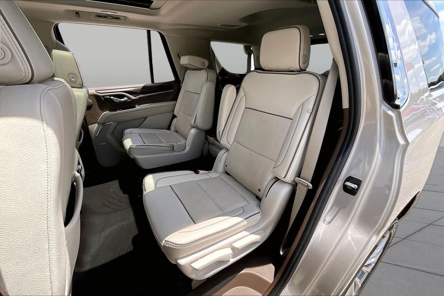 Used 2023 GMC Yukon Denali AWD/4WD image 19