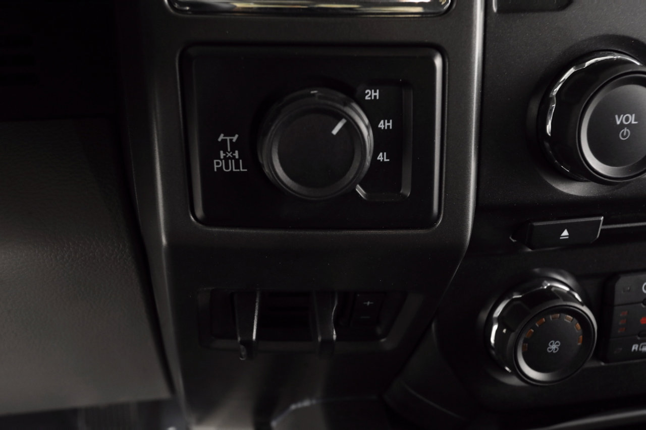 Used 2018 Ford F250 XLT w/ XLT Premium Package image 30