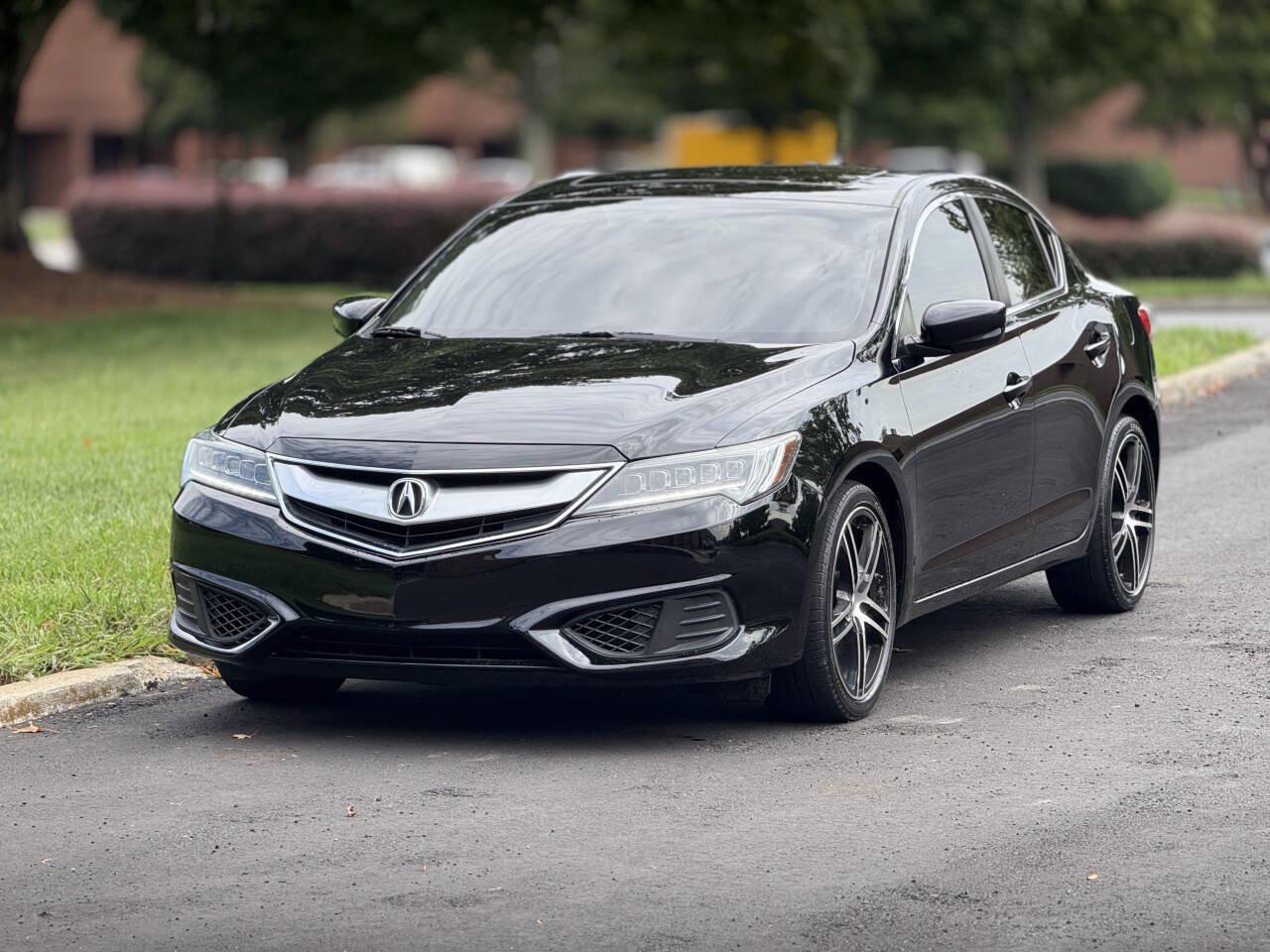 Used 2017 Acura ILX image 1