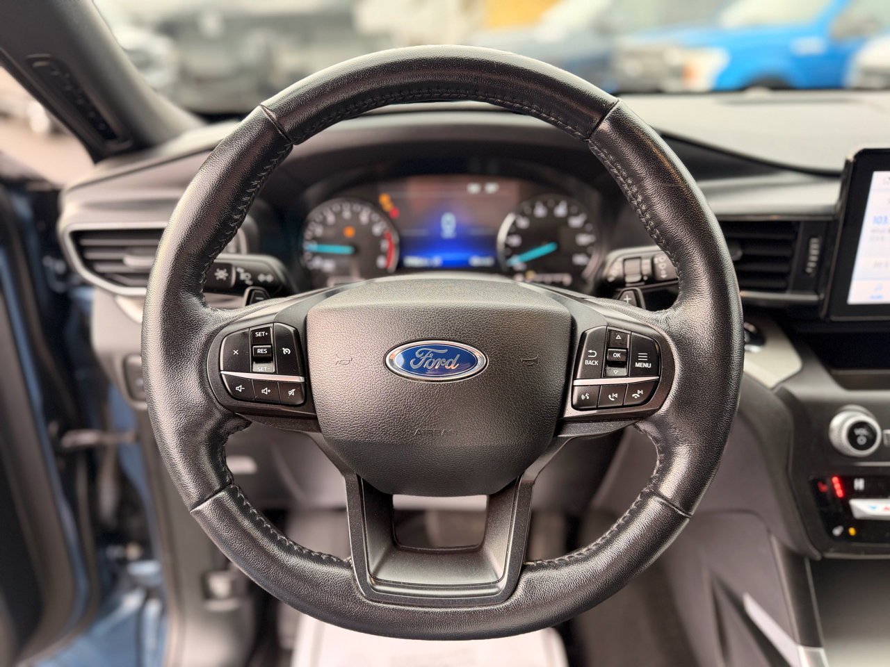 Used 2020 Ford Explorer XLT w/ Equipment Group 202A image 12