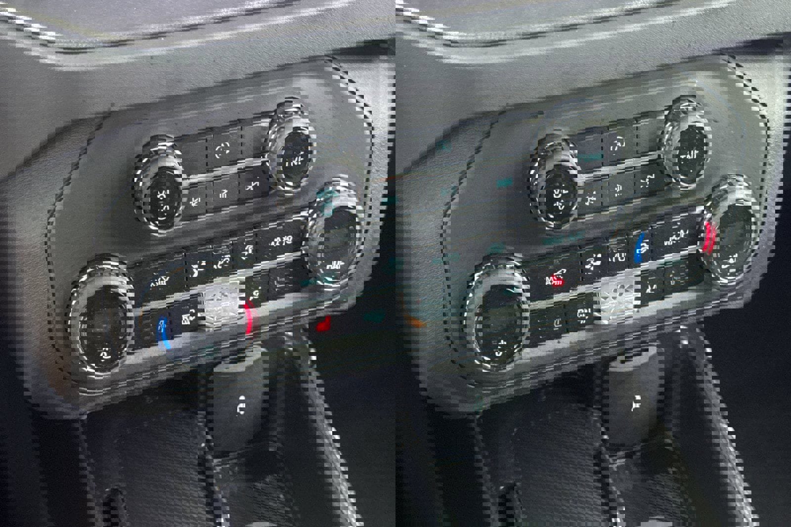 Certified 2025 Ford Bronco Big Bend image 22