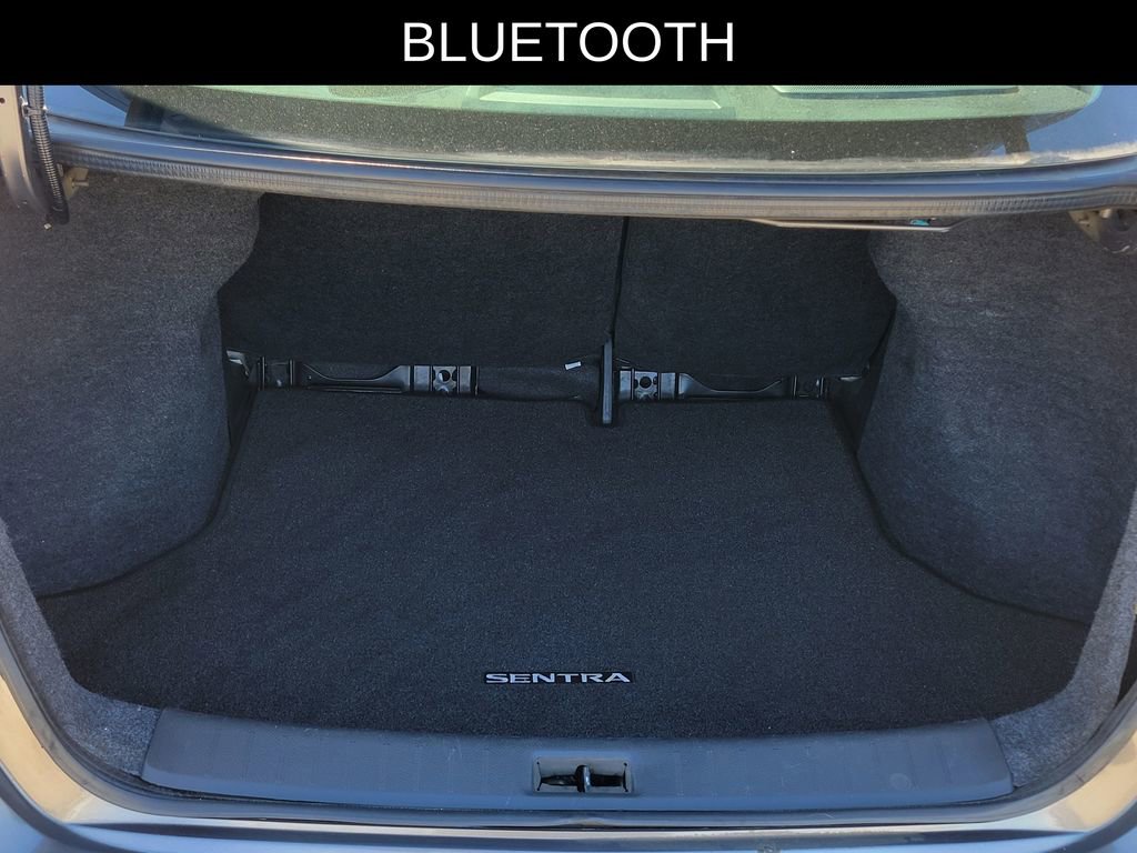 Used 2016 Nissan Sentra SV image 6