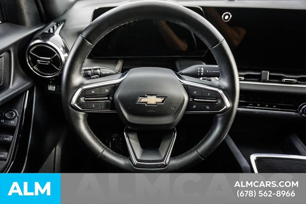 Used 2025 Chevrolet Equinox LT FWD image 28
